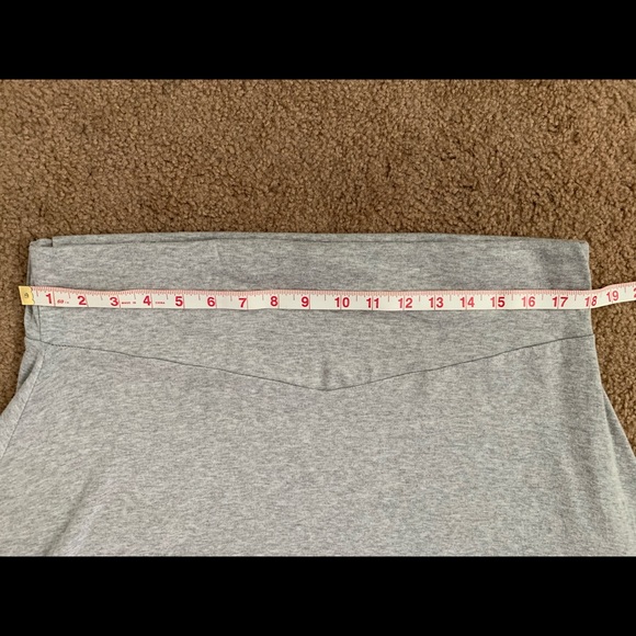Gray A-line skirt - Picture 3 of 6